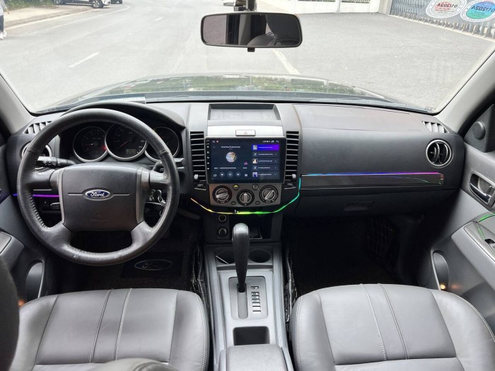 Ford Everet 2.4AT 2015 đen 1 cầu máy dầu. Bs hn